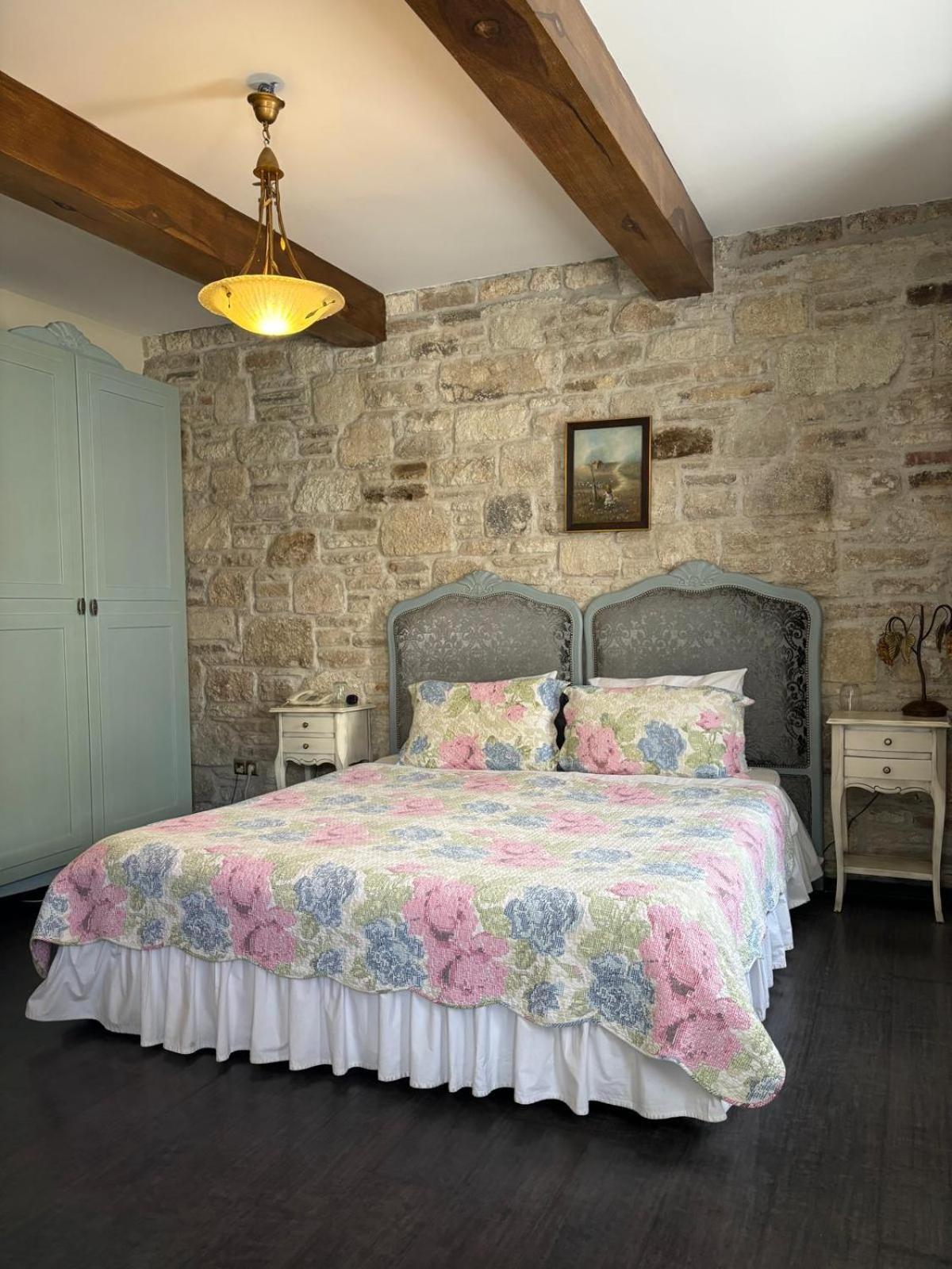 Griffon Hotel Yenifoca Extérieur photo