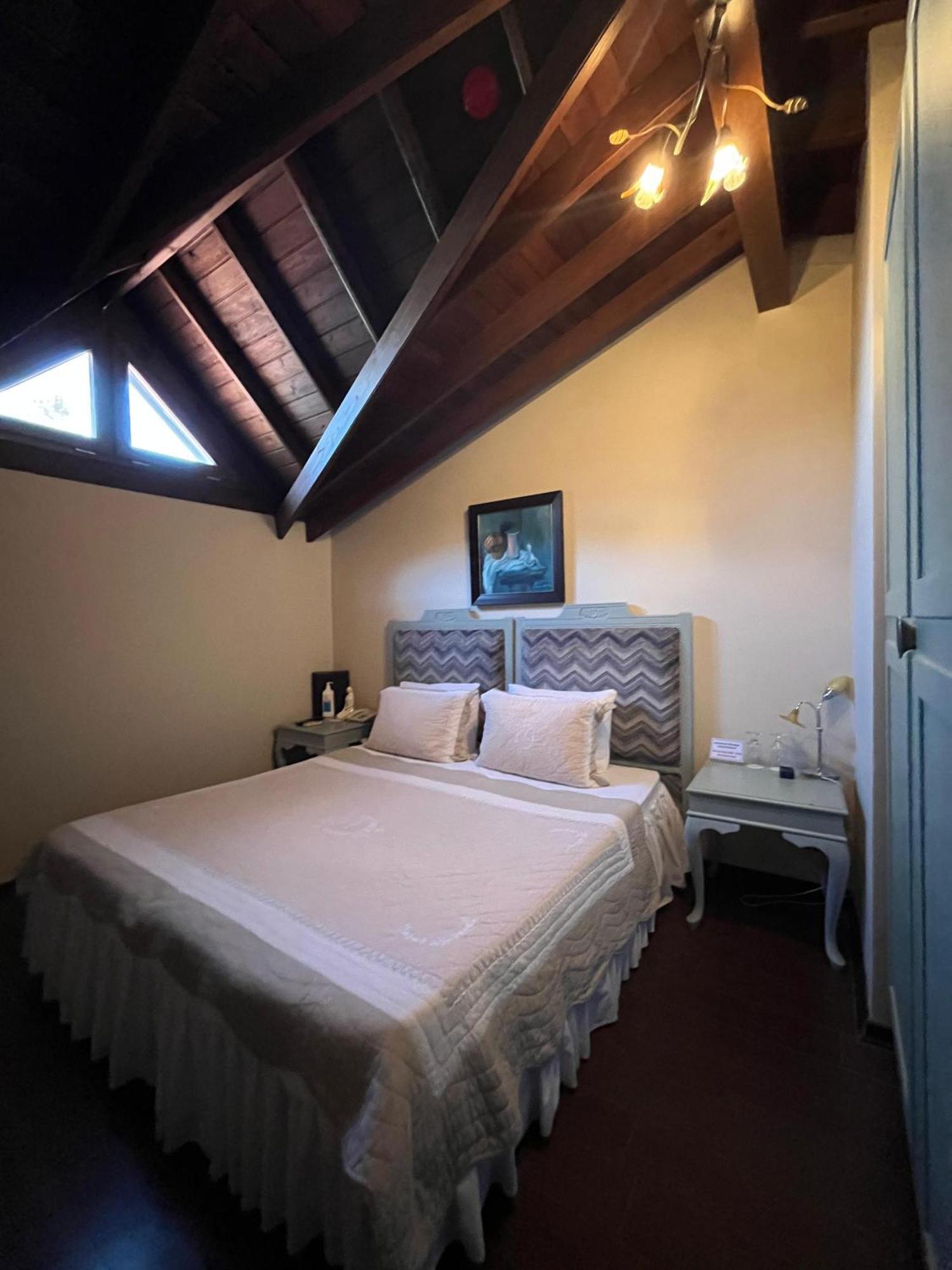 Griffon Hotel Yenifoca Extérieur photo