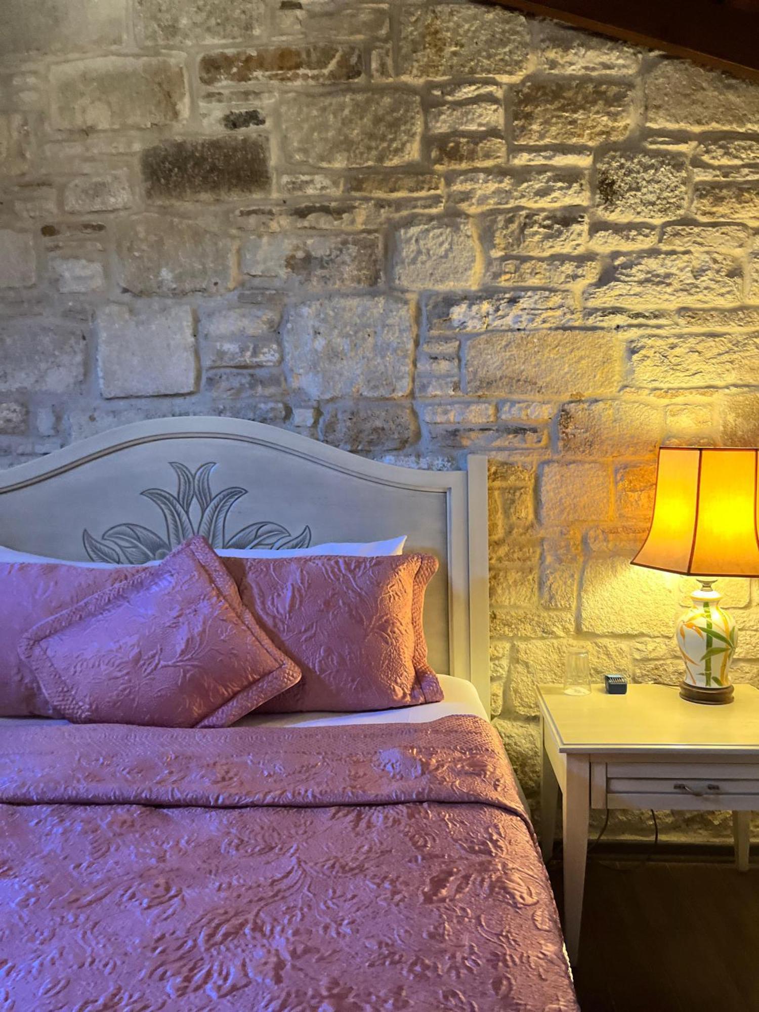Griffon Hotel Yenifoca Extérieur photo